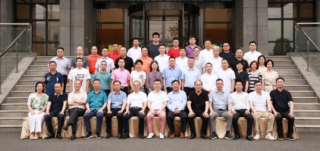 慶祝建黨百年華誕 商會組織企業(yè)家走進(jìn)創(chuàng)力開展參觀座談等活動(圖7)