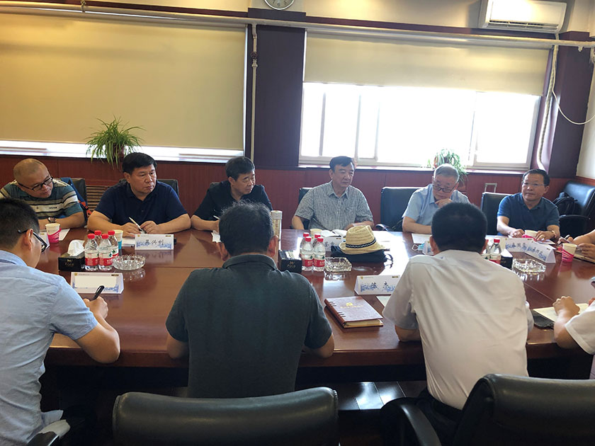 熱烈祝賀創(chuàng)力集團(tuán)鏈臂切頂機(jī)通過安標(biāo)國家中心專家論證會(圖1)