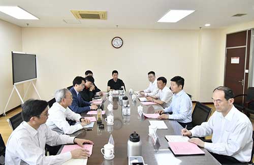 上海創(chuàng)力集團(tuán)創(chuàng)始人石華輝一行赴冀中能源集團(tuán)走訪交流(圖1)