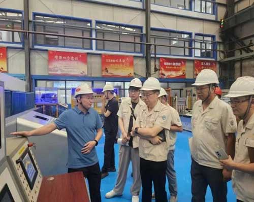 上海創(chuàng)力集團赴神東煤炭集團設備維修中心考察學習(圖3)